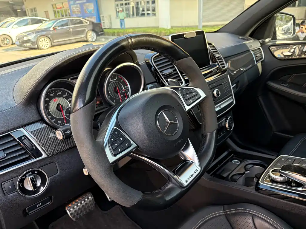 Mercedes-Benz GLE Coupe AMG — миниатюра 12
