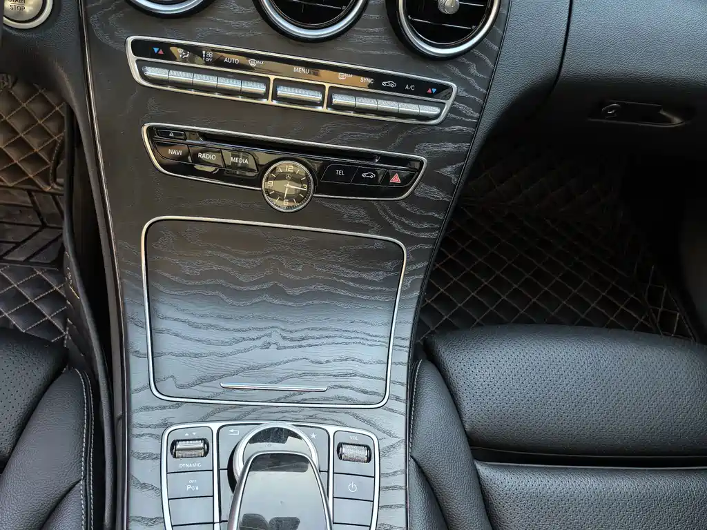 Mercedes-Benz C-Class — миниатюра 16