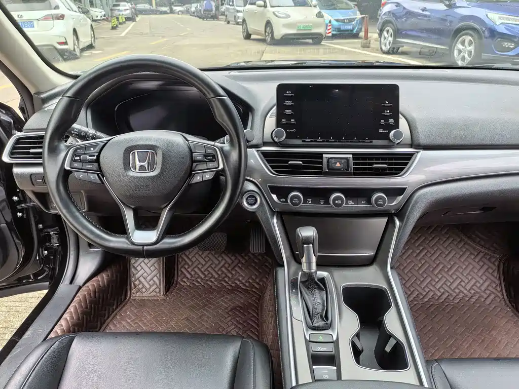 Honda Accord — миниатюра 12