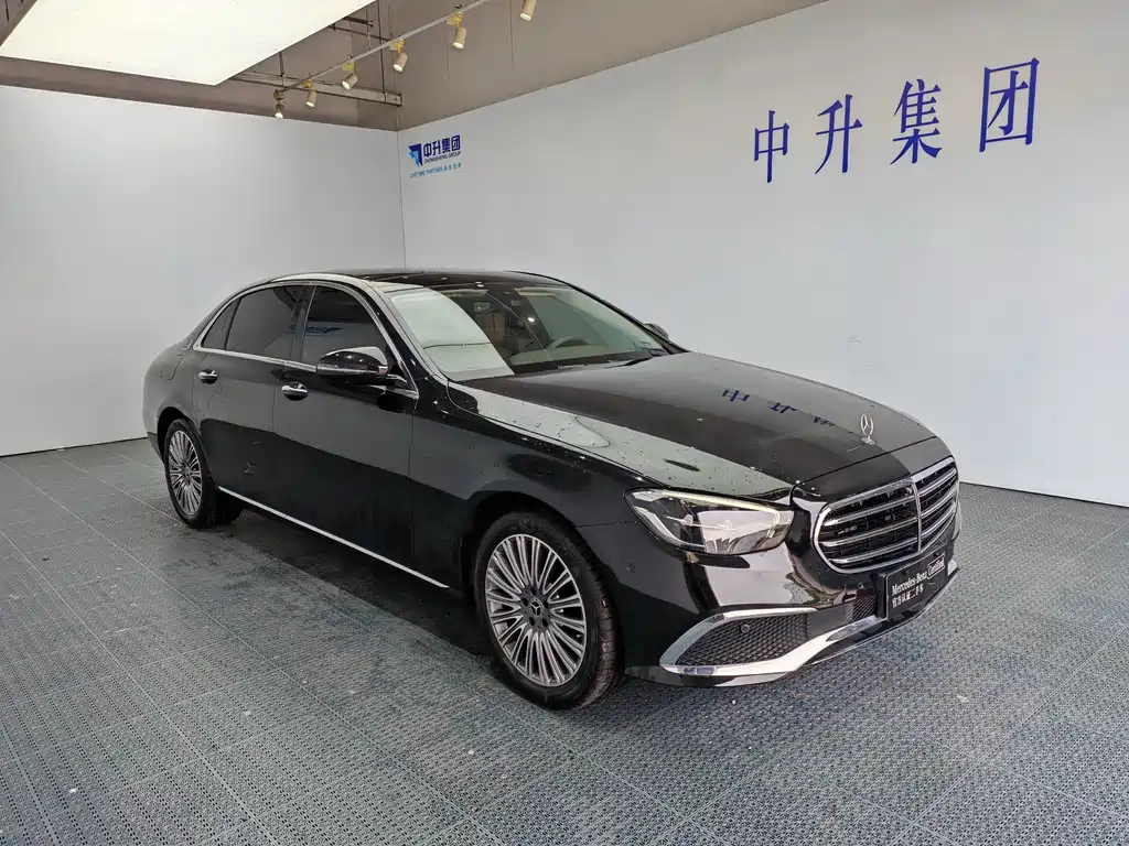Mercedes-Benz E-Class — миниатюра 3