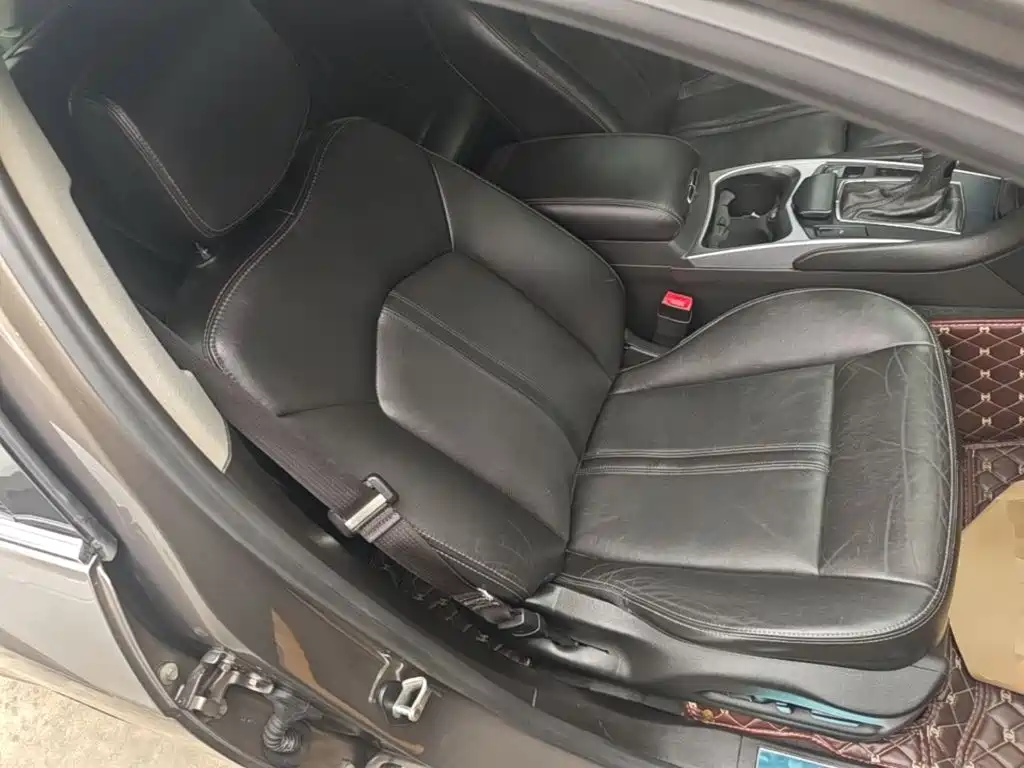 Cadillac SRX — миниатюра 25