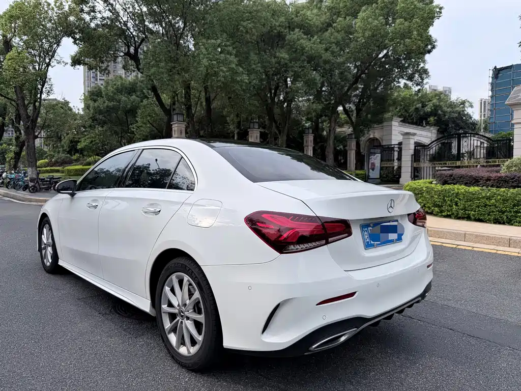 Mercedes-Benz A-Class — миниатюра 6