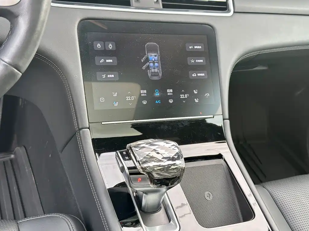 Li Auto Li ONE — миниатюра 13