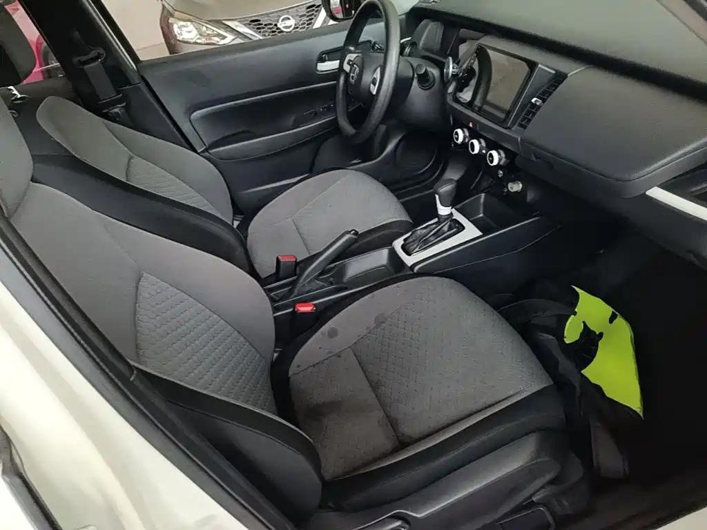 Honda Fit — миниатюра 25