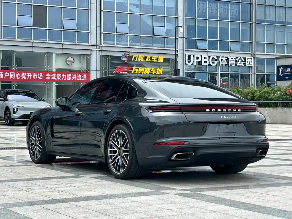 Porsche Panamera — миниатюра 5