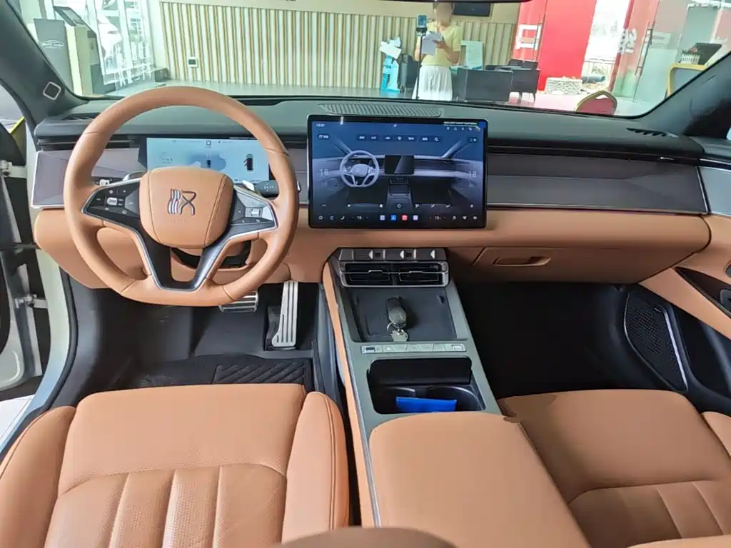 BYD Han L 2025 EV Flagship