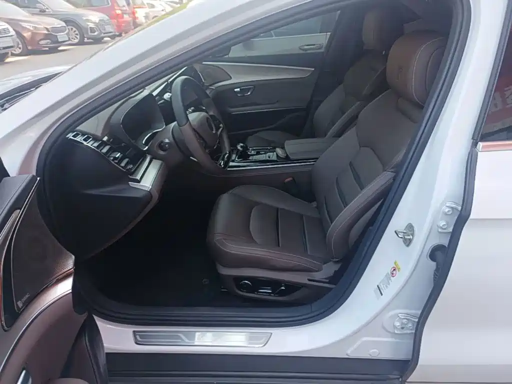 BYD Han — миниатюра 15