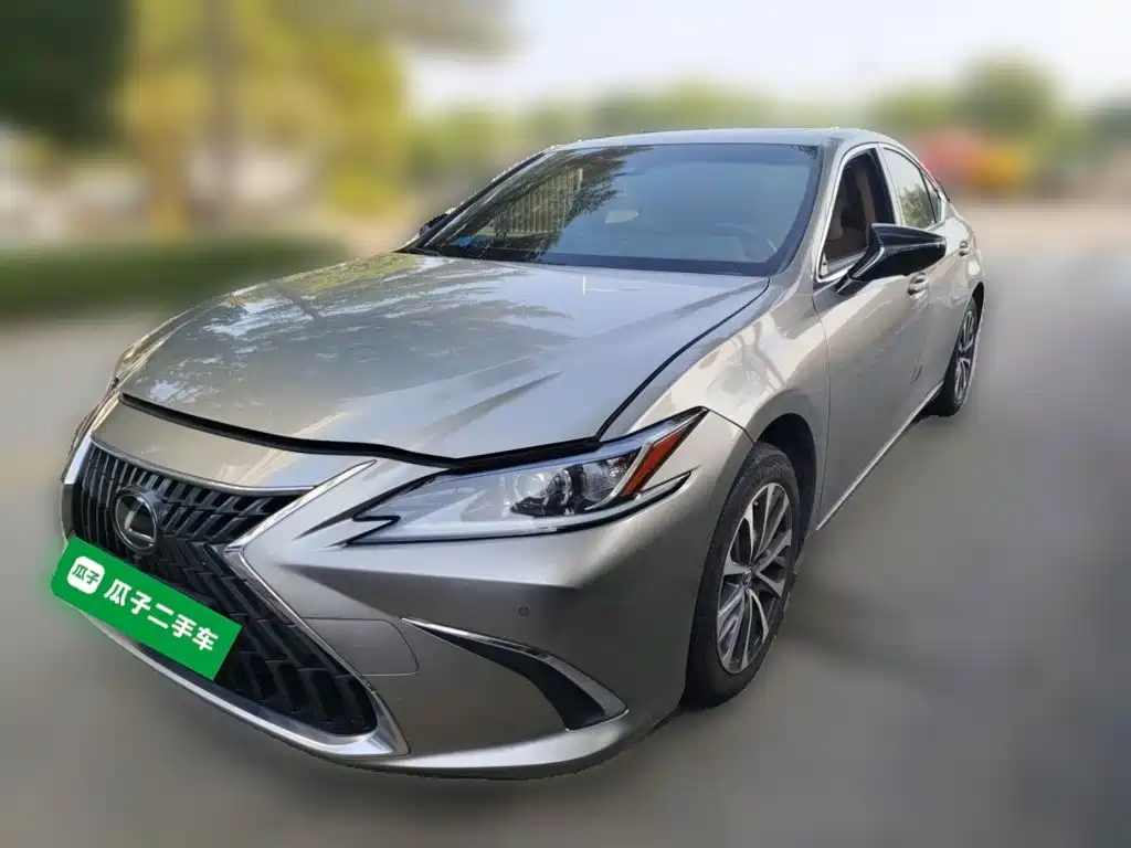 Lexus ES — миниатюра 2