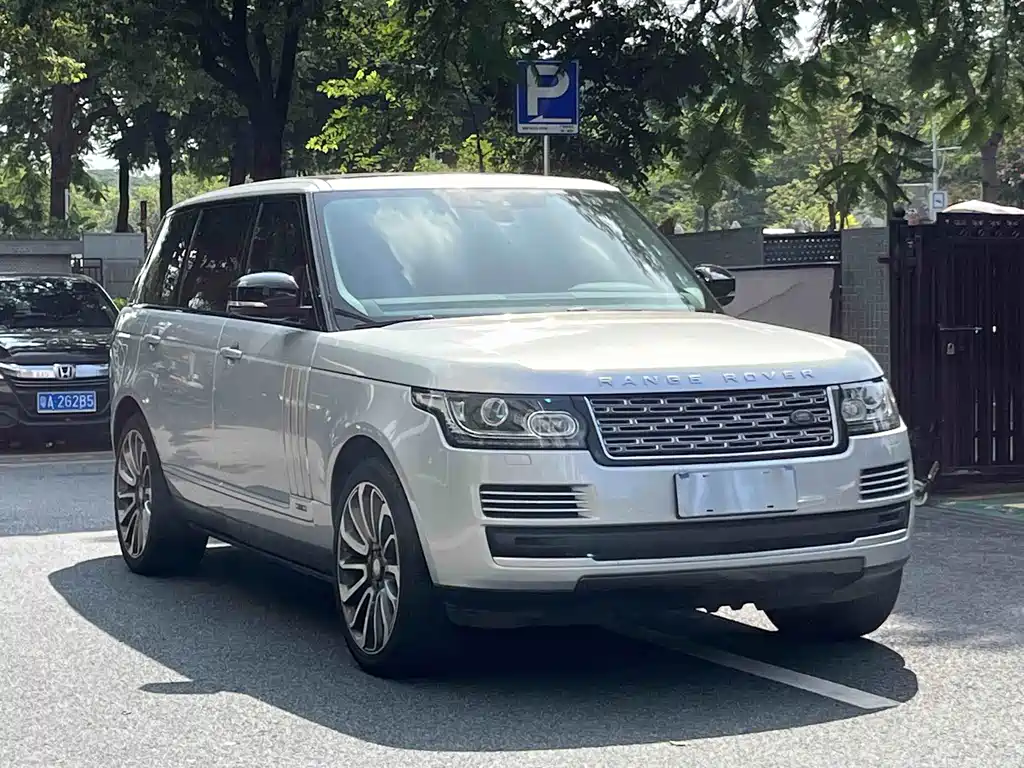 Land Rover Range Rover — миниатюра 2