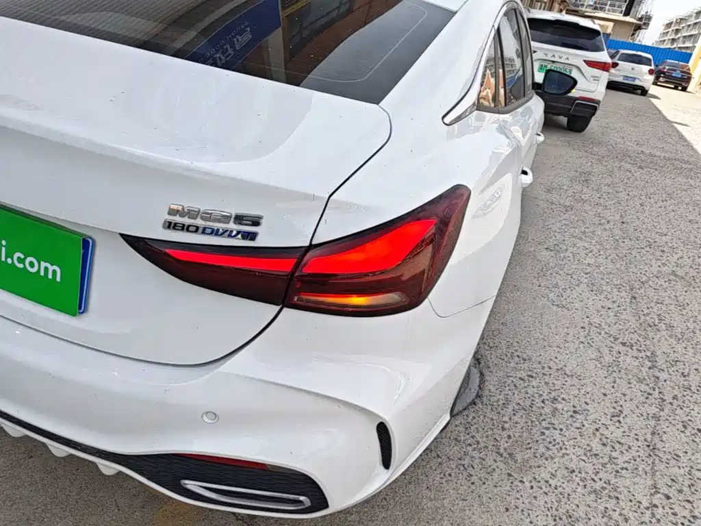 MG MG5 — миниатюра 8