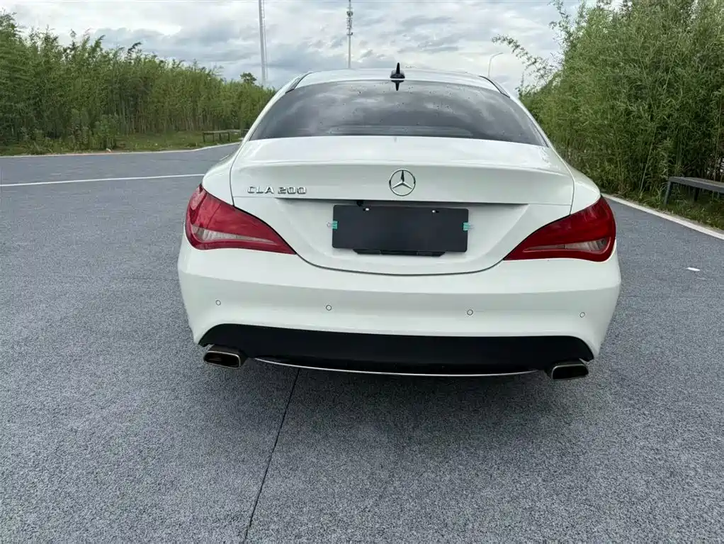 Mercedes-Benz CLA 2016 CLA 200 Fashion