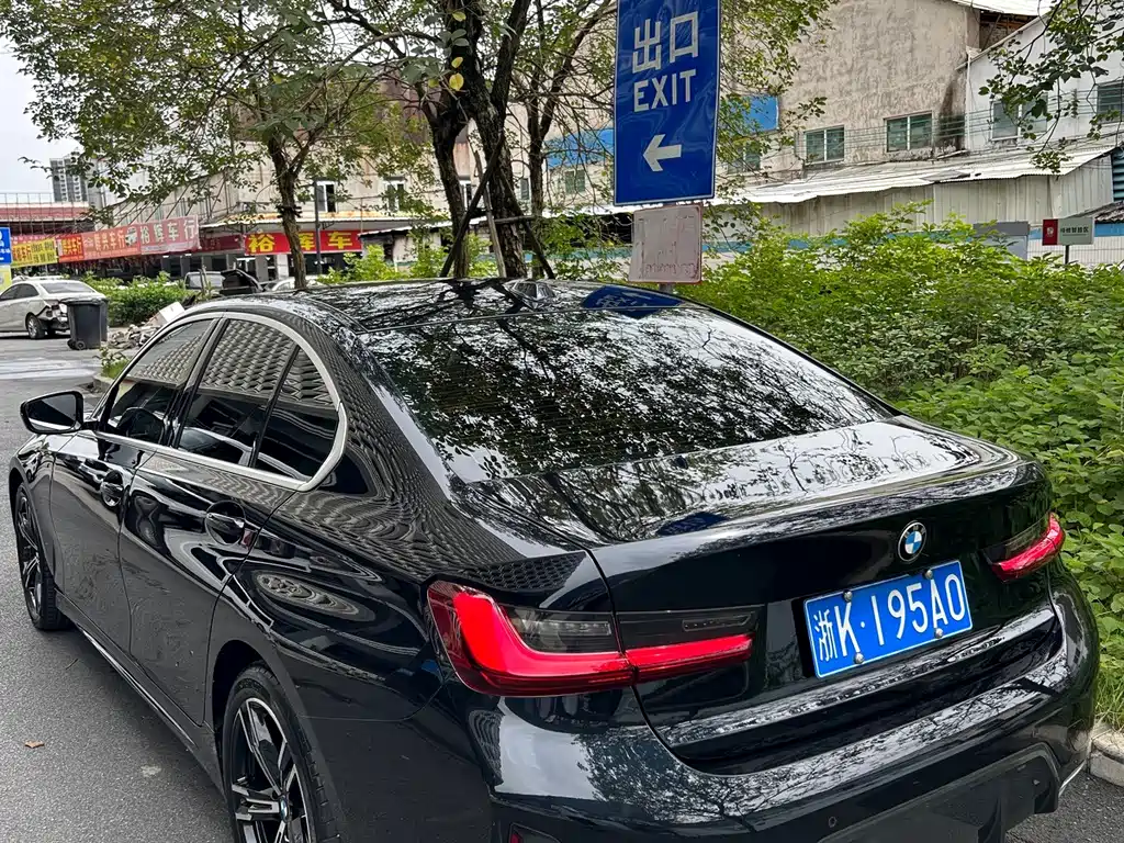 BMW 3 Series — миниатюра 8