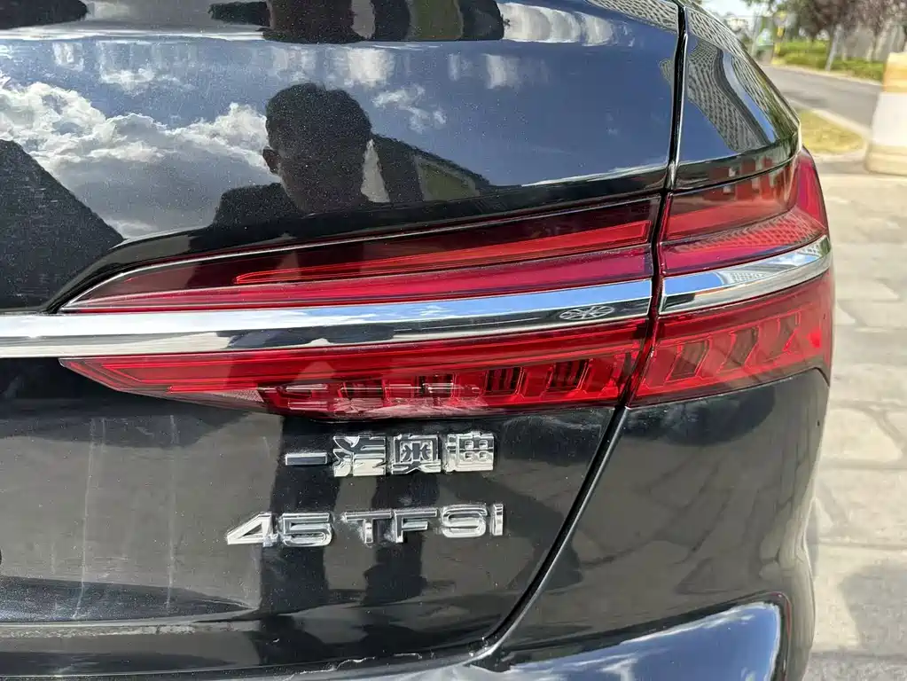 Audi A6L — миниатюра 38