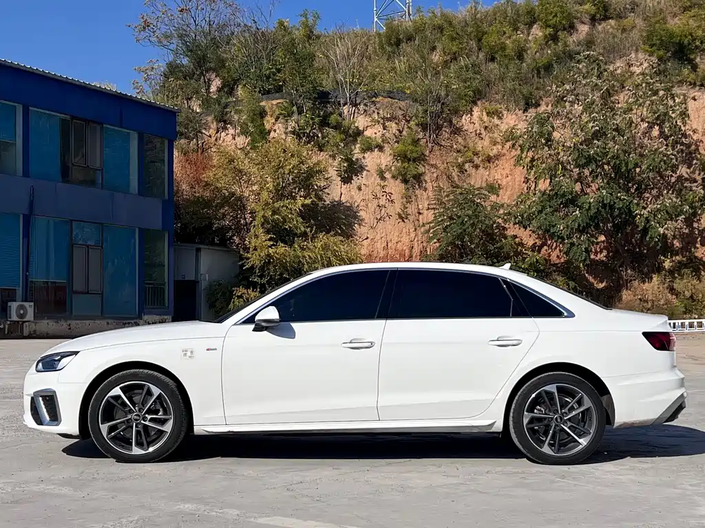 Audi A4L — миниатюра 7