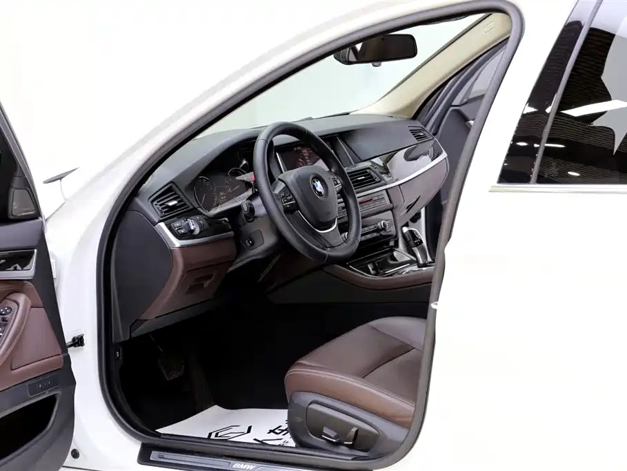 BMW 5 Series 5 2017 525Li Luxury