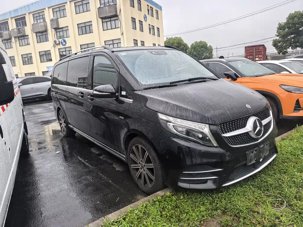 Mercedes-Benz V-Class V 2022 V 260 L Luxury