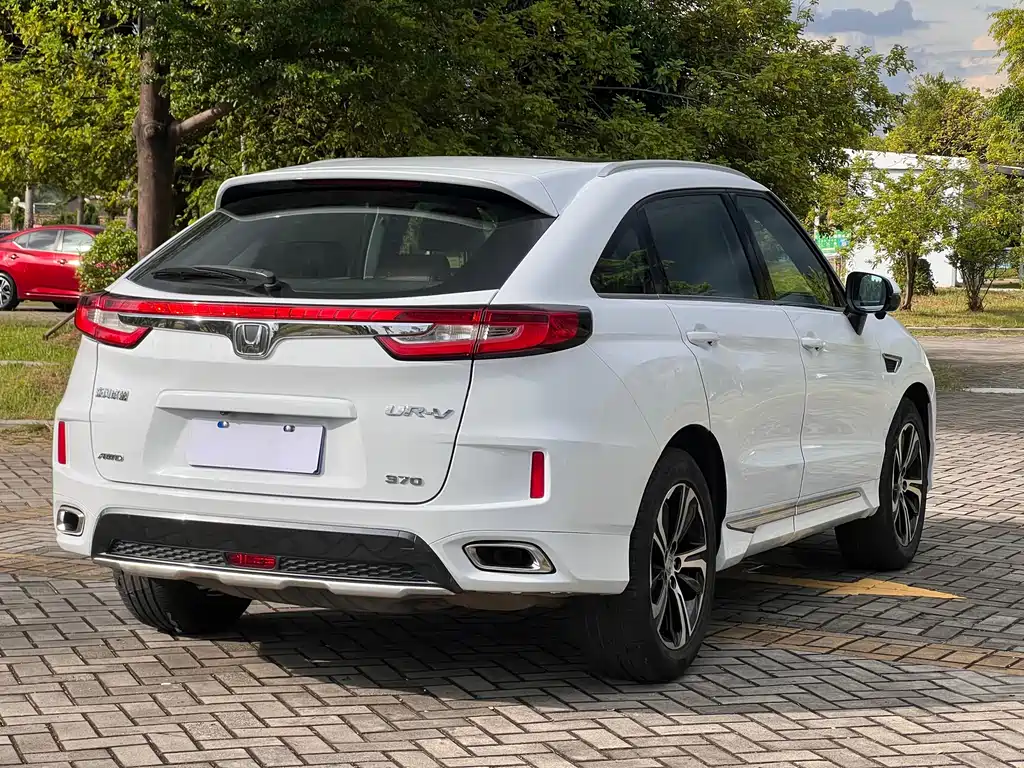 Honda UR-V 2017 370TURBO V