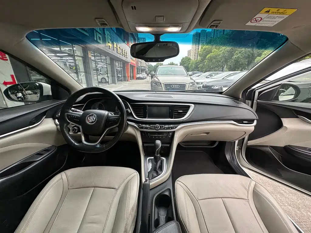 Buick Excelle — миниатюра 9