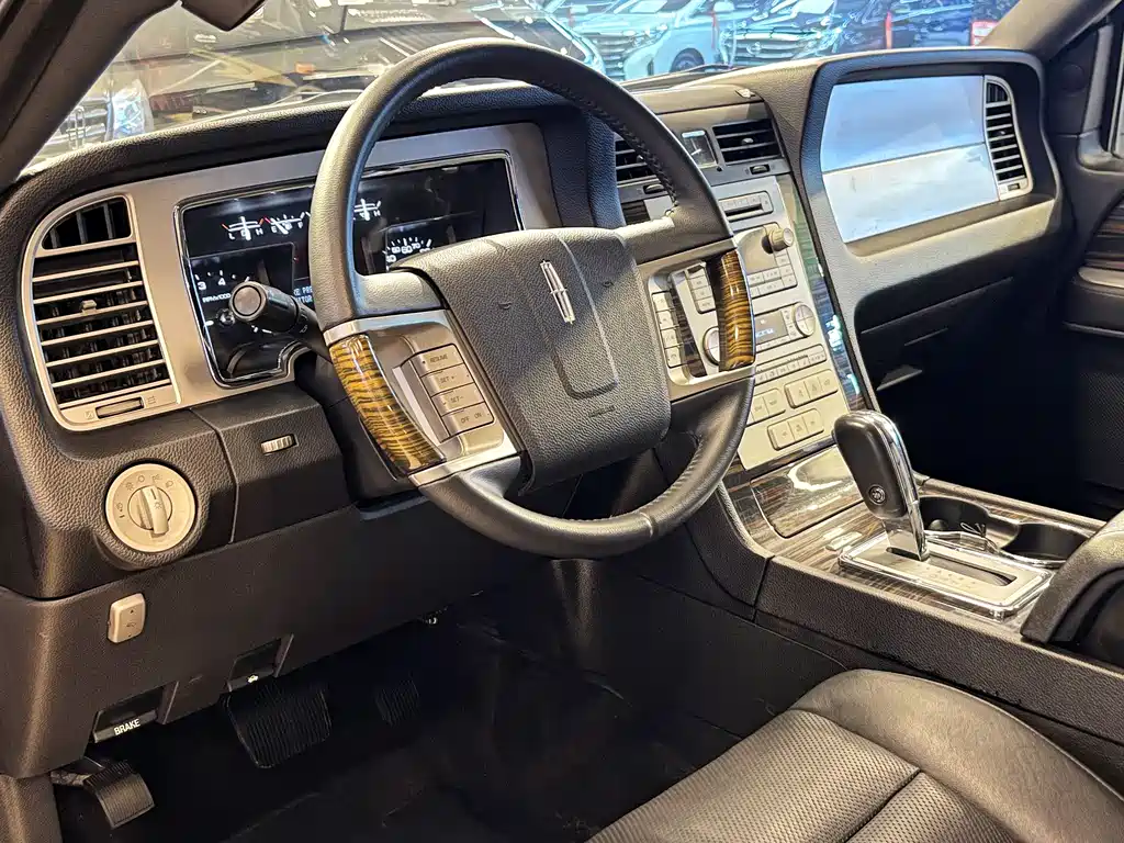 Lincoln Navigator 2011 3.5T