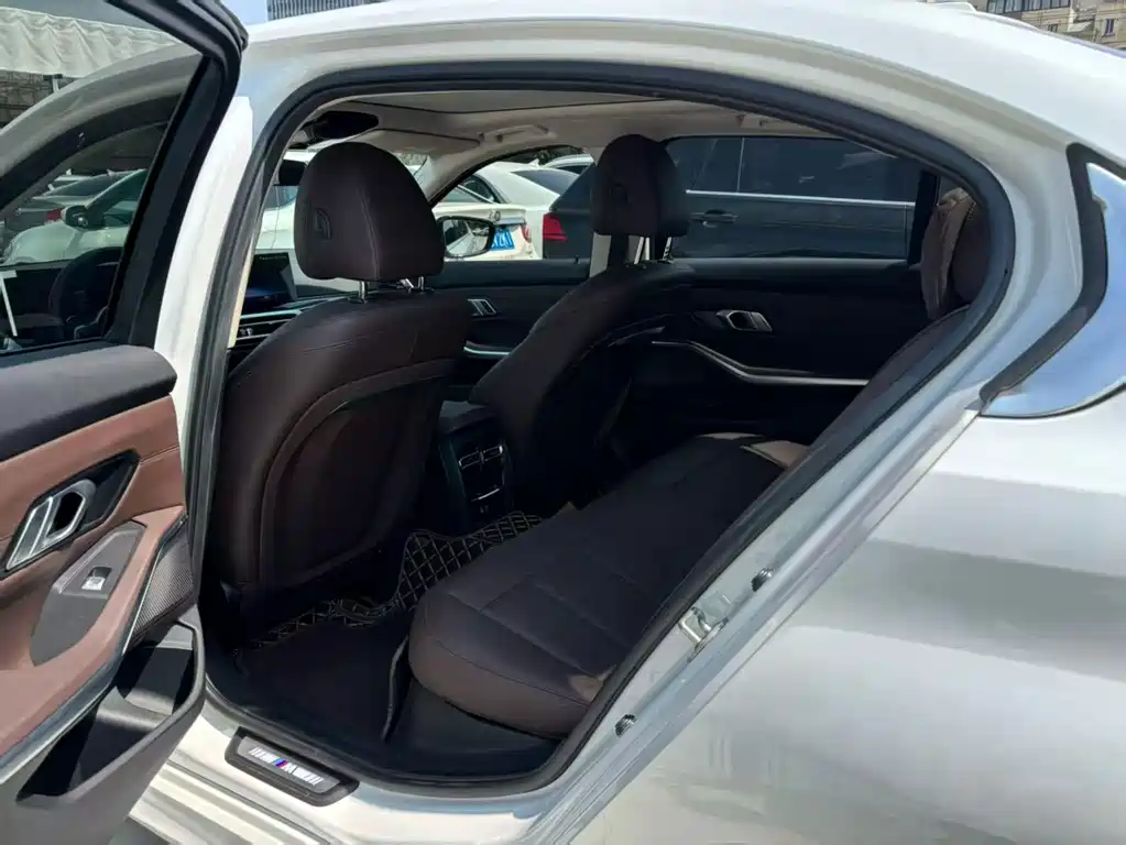 BMW 3 Series — миниатюра 6