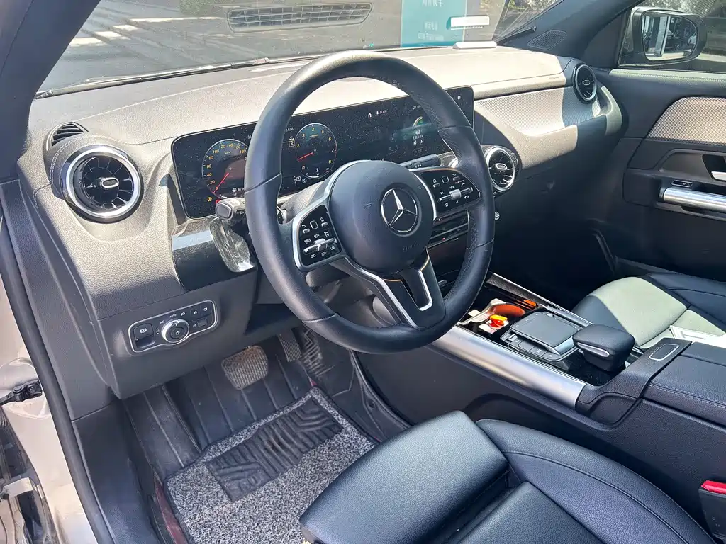 Mercedes-Benz GLA 2023 GLA 200
