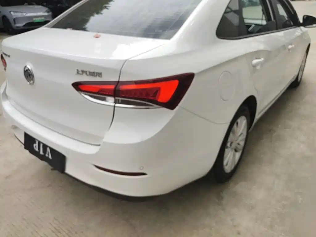 Buick Excelle — миниатюра 8