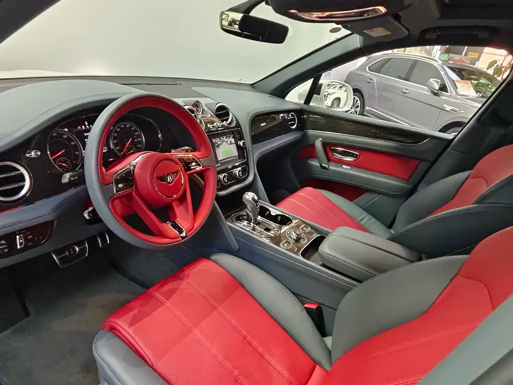 Bentley Bentayga 2018 4.0T V8