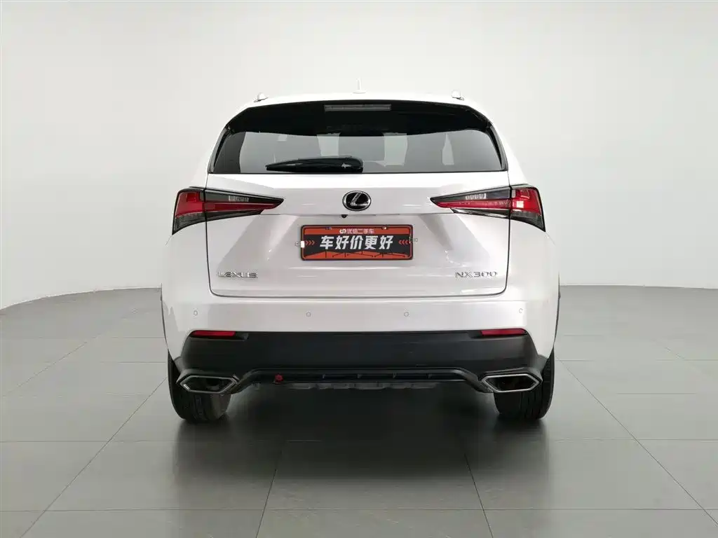 Lexus NX 2018 300