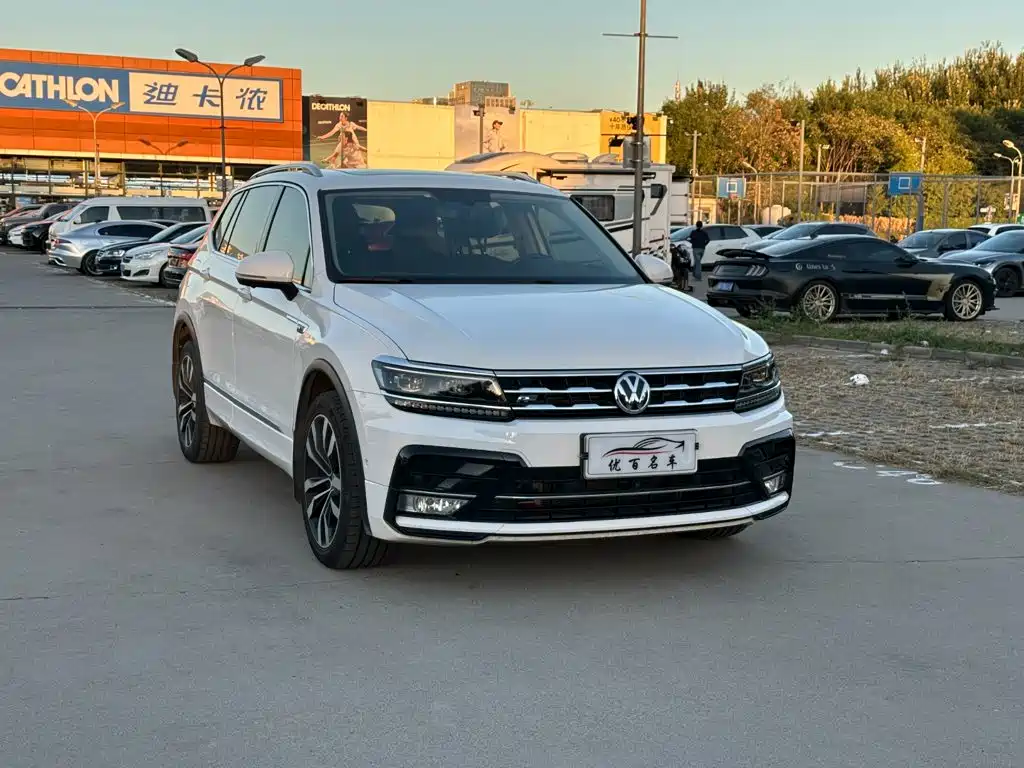 Volkswagen Tiguan L — миниатюра 3