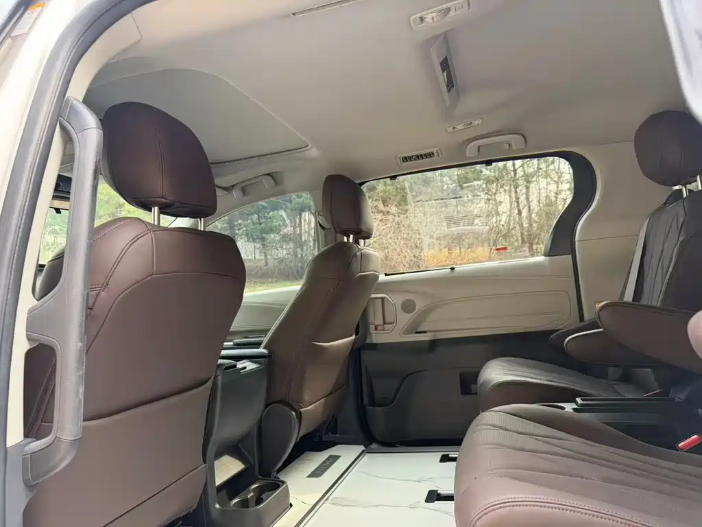 Toyota Sienna 2021 2.5L Comfort