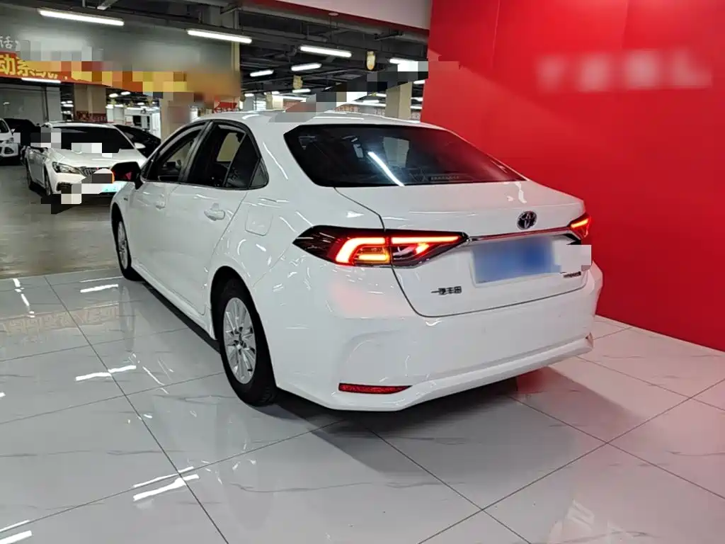 Toyota Corolla — миниатюра 5