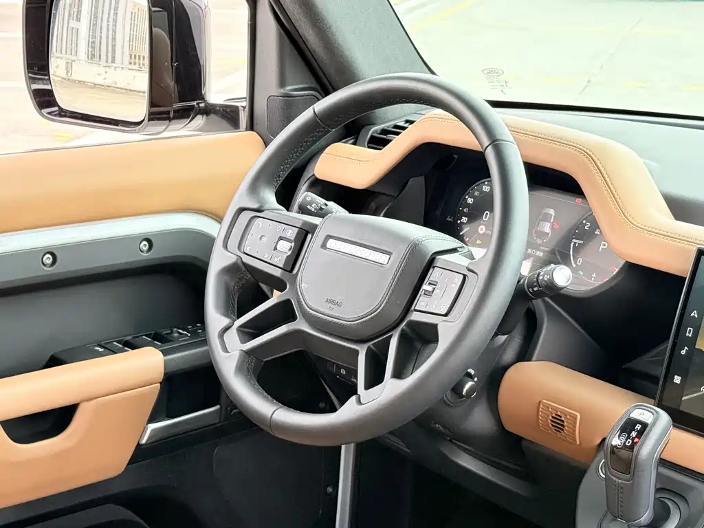 Land Rover Defender — миниатюра 9