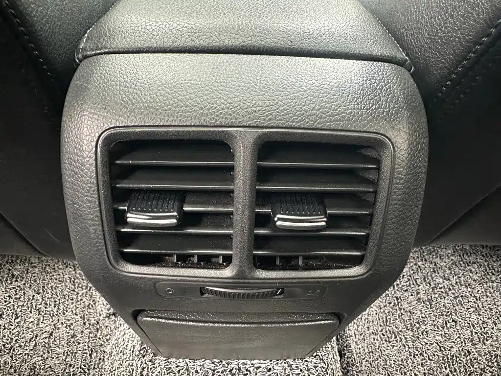Volkswagen Golf — миниатюра 13