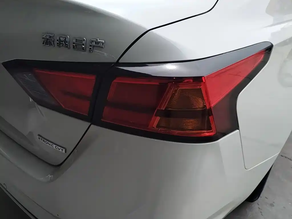 Nissan Teana — миниатюра 8