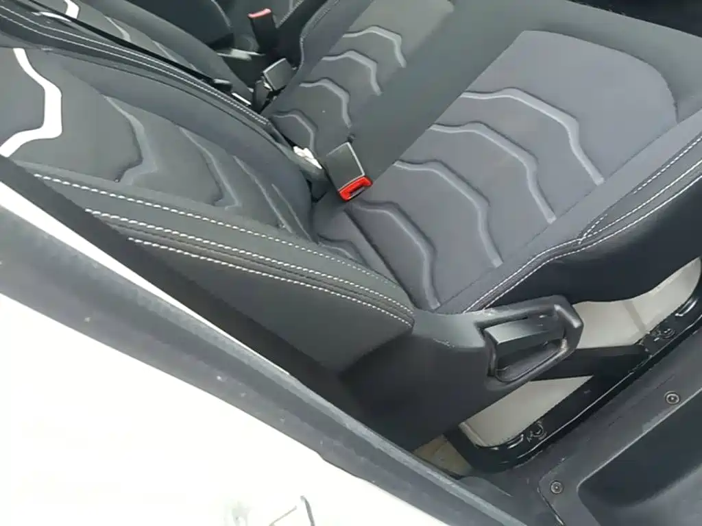 IVECO Ousheng — миниатюра 25