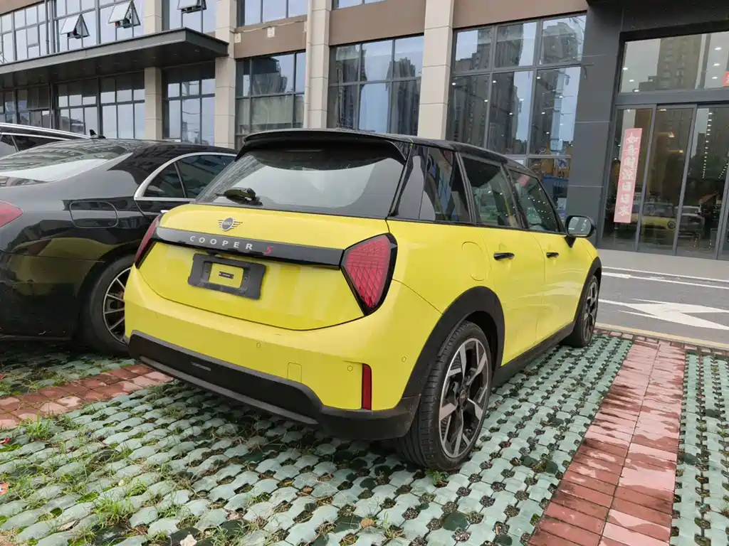 MINI Mini — миниатюра 4