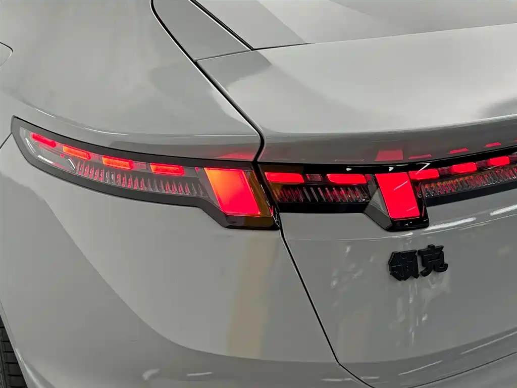 Lynk & Co Z10 2024 95kWh 766km Max