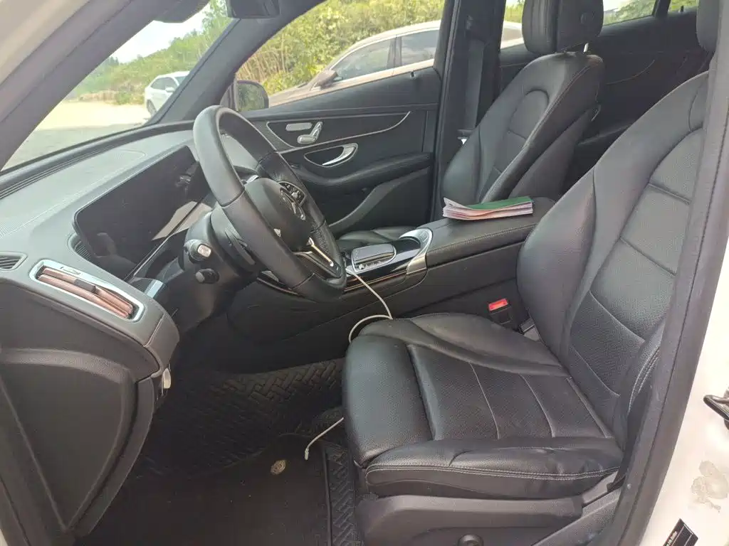Mercedes-Benz EQC — миниатюра 16