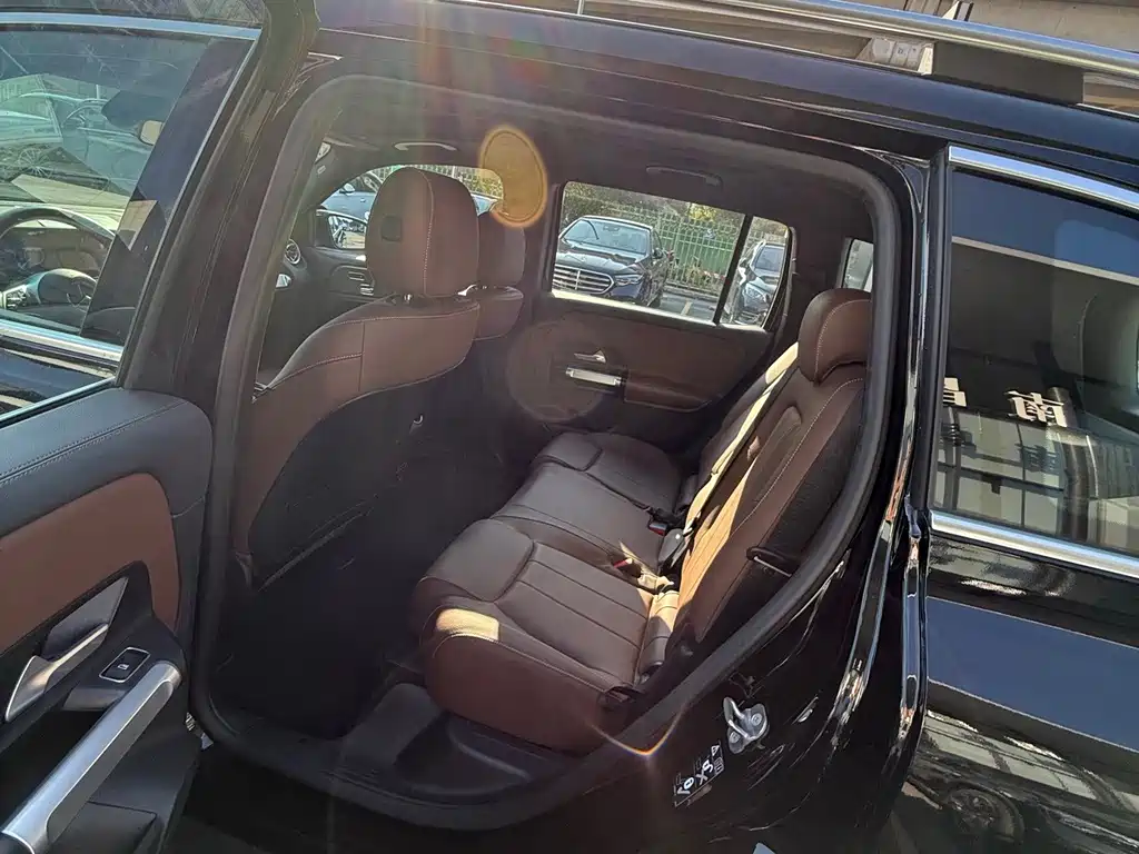 Mercedes-Benz EQB — миниатюра 8