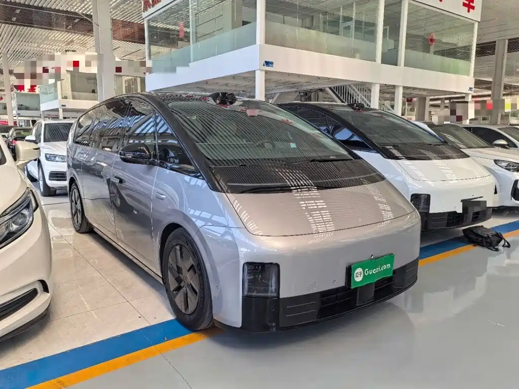 Li Auto Li MEGA — миниатюра 4
