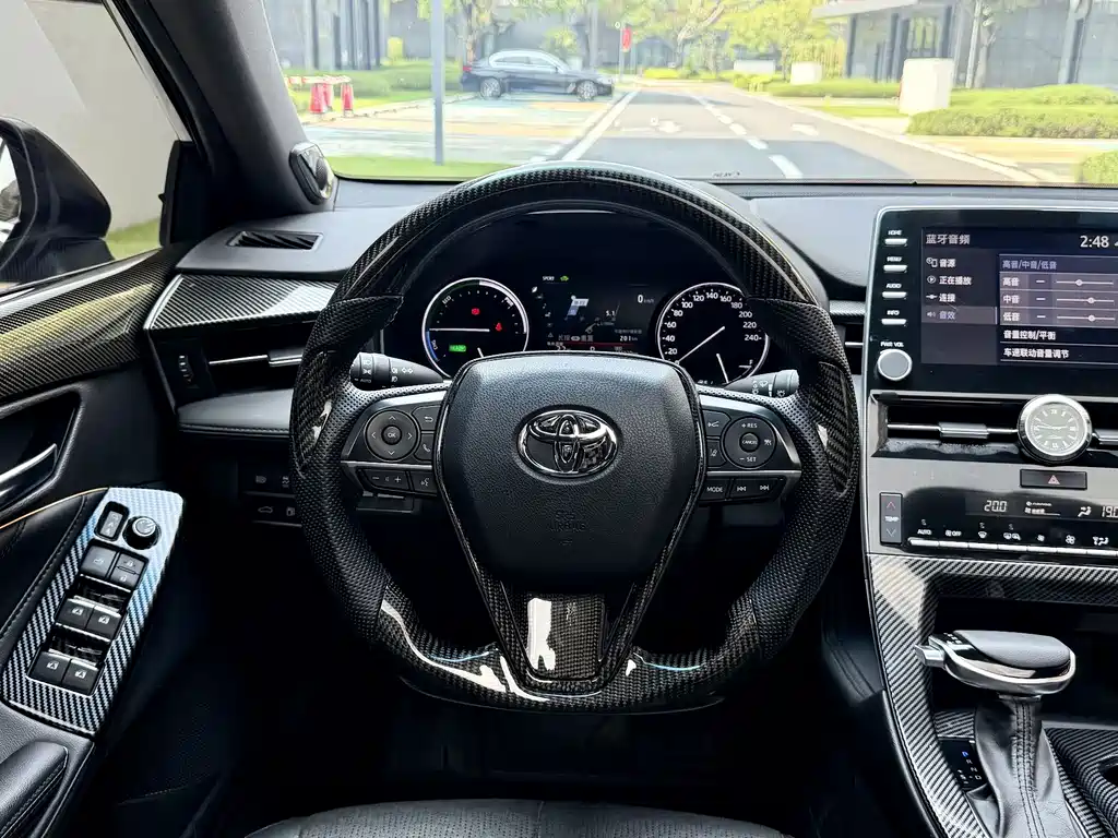 Toyota Avalon — миниатюра 10