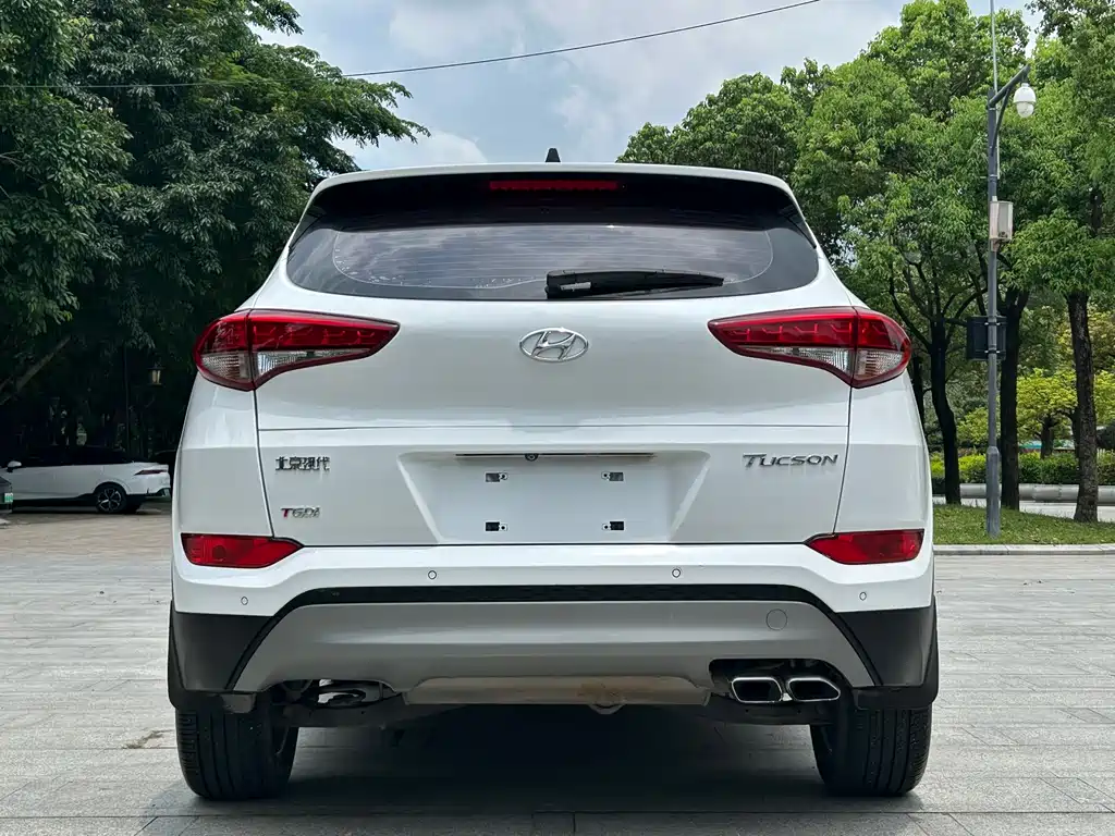 Hyundai Tucson 2015 1.6T DCT Lead
