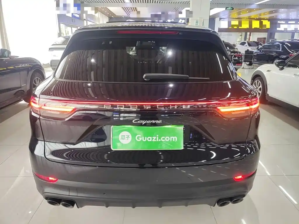 Porsche Cayenne — миниатюра 4