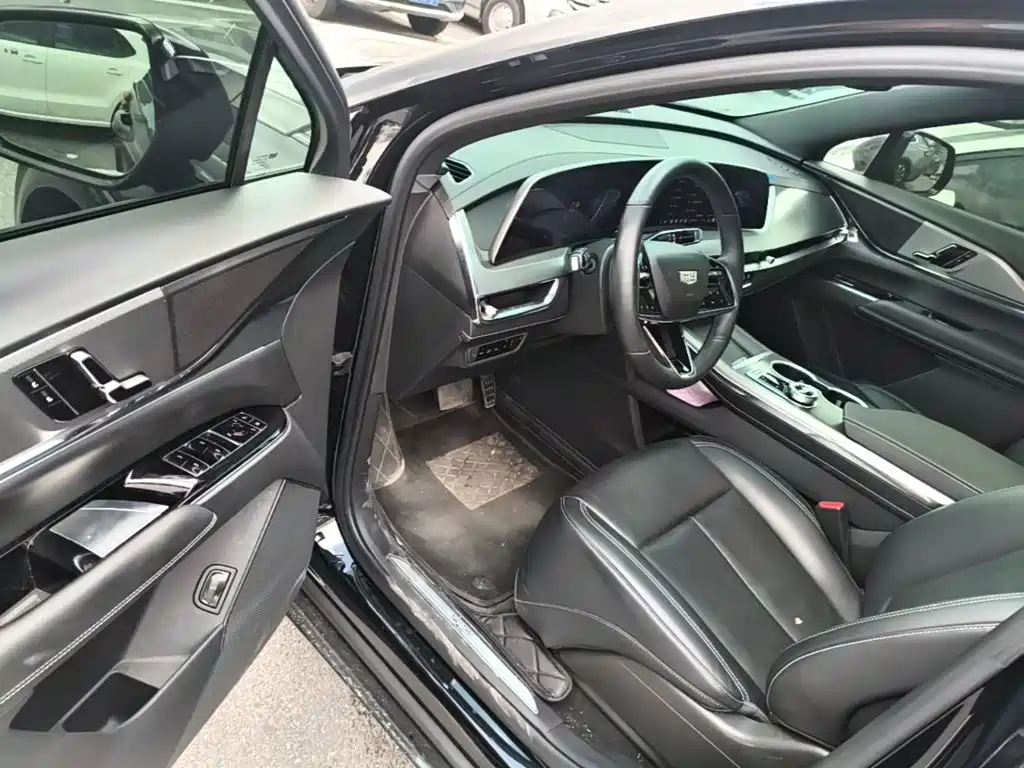 Cadillac XT5 — миниатюра 16