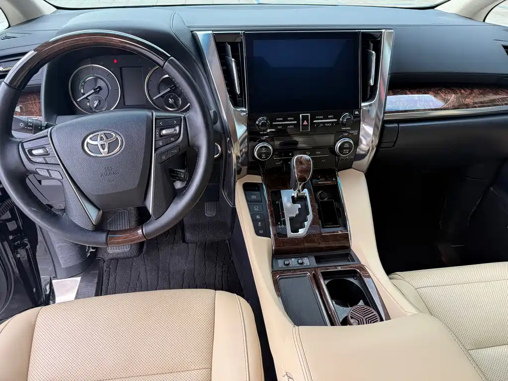 Toyota Alphard 2021 2.5L Luxury