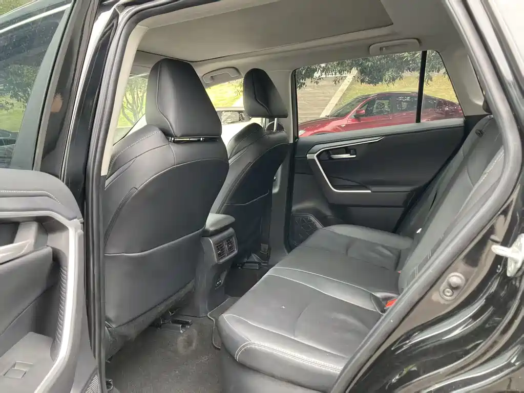 Toyota Wildlander — миниатюра 6