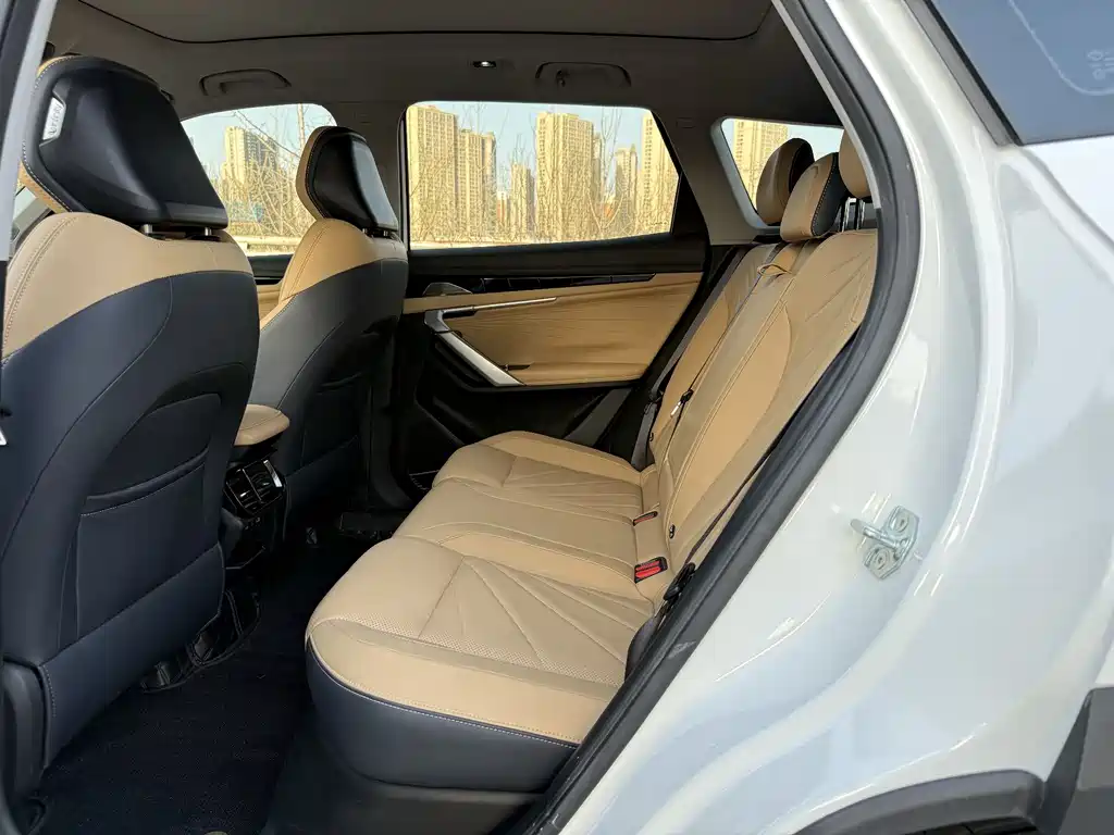 Geely Boyue L L 2023 1.5TD DCT