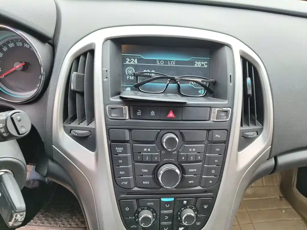 Buick Excelle — миниатюра 9