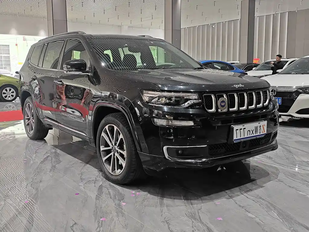 JEEP GRAND COMMANDER