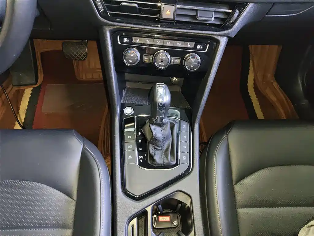 Volkswagen Tharu - фото 14